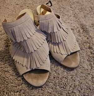 Very Volatile Fringe Wedge